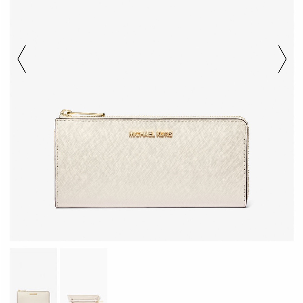 Micheal Kors Jet Set Travel Large Saffiano Leather Quarter-Zip Wallet